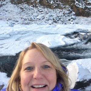 Meet your Posher, Elizabeth